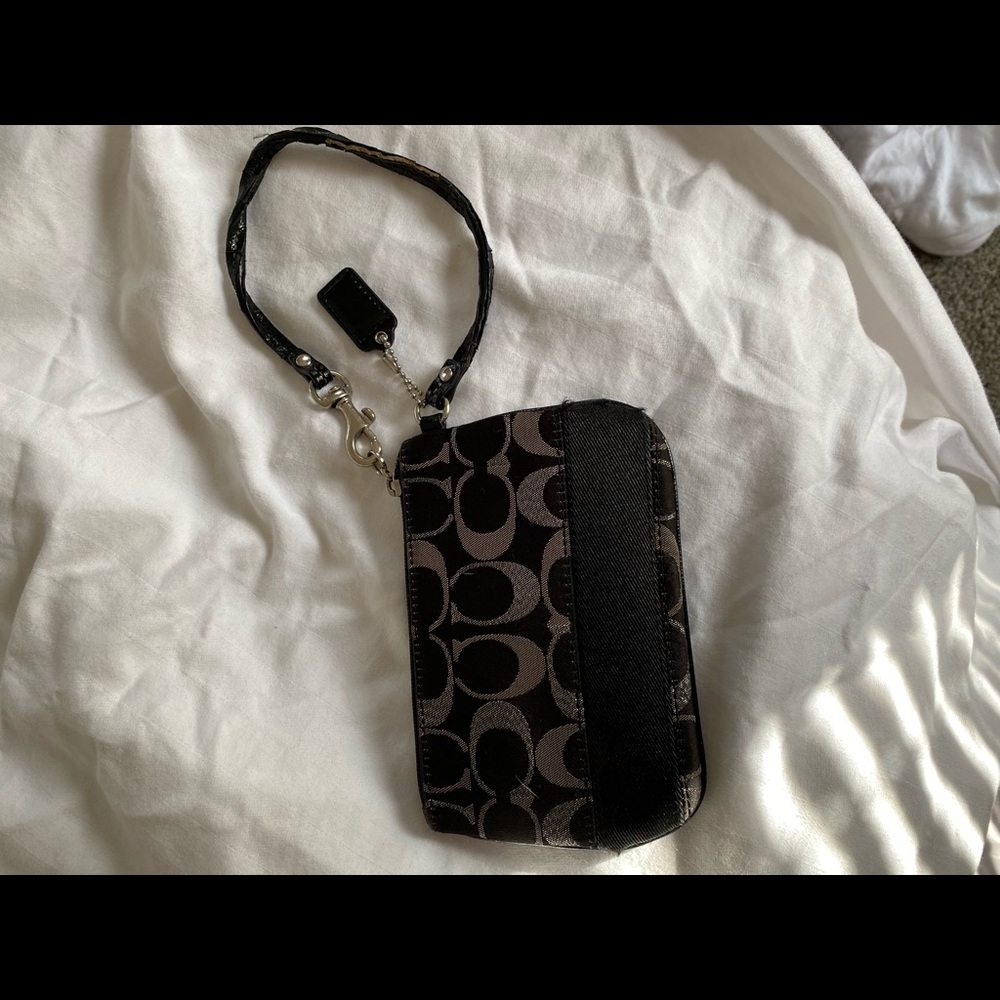 Coach Wristlet - Picture 2 of 4